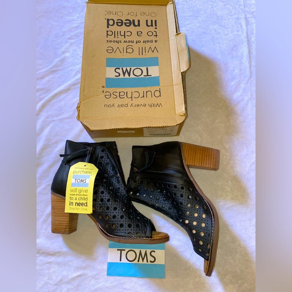 TOMS MAJORCA PEEP TOE BOOT